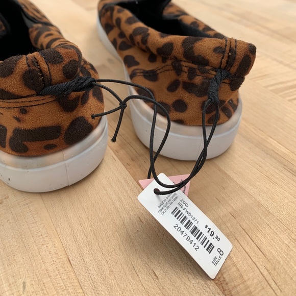 Leopard shoes - size 8 NWT - Picture 2 of 5
